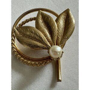 Vintage Leaf Brooch Pin Faux Pearl Gold Tone E6